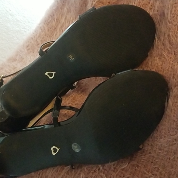 Black Patent Sexy Strappy Heels NWOT Thalia Sodi - Picture 5 of 7